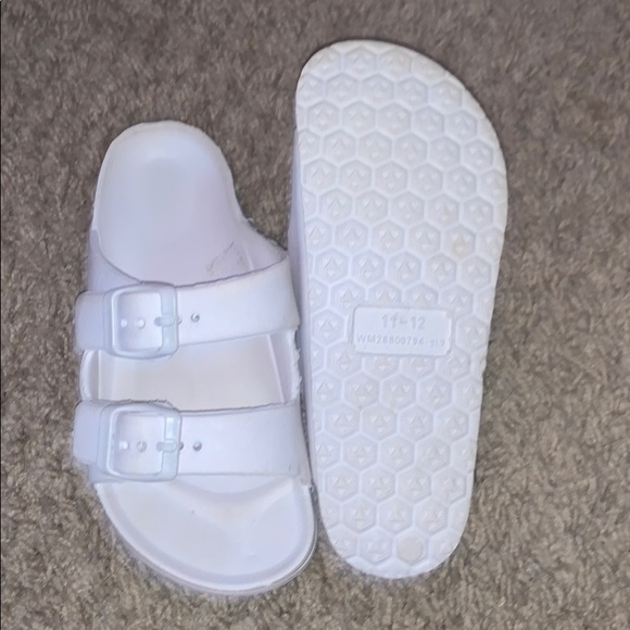 Sandals - Picture 2 of 2